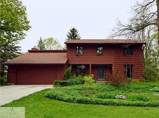 2076 Belding Ct, Okemos, MI 48864