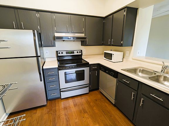 4th image of 820 North St APT 7
