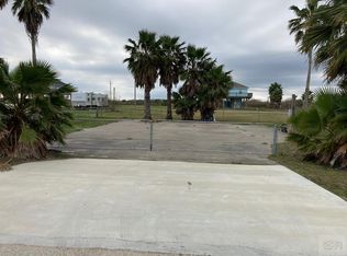 879 S Jacks Rd #94, Pt Bolivar, TX 77650