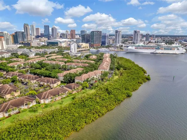 602 Arbor Lake Ln, Tampa, FL 33602