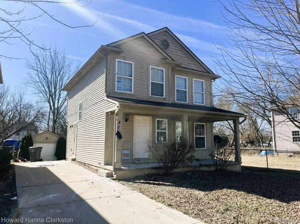 51 Forest St, Pontiac, MI 48342