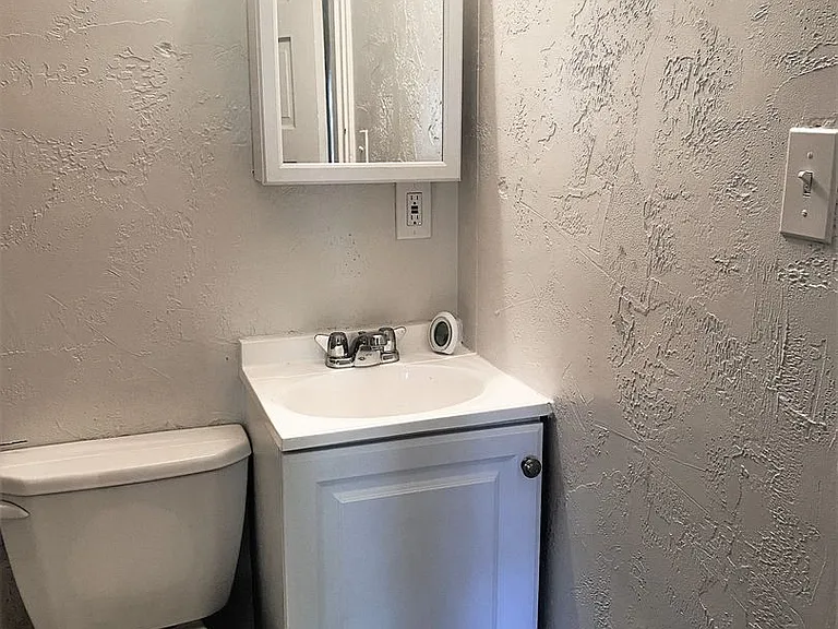 Friendship - Apartments For Rent In Pittsburgh — Photo 3