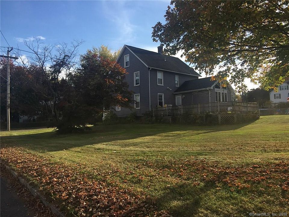 2nd image of 70 Russell St