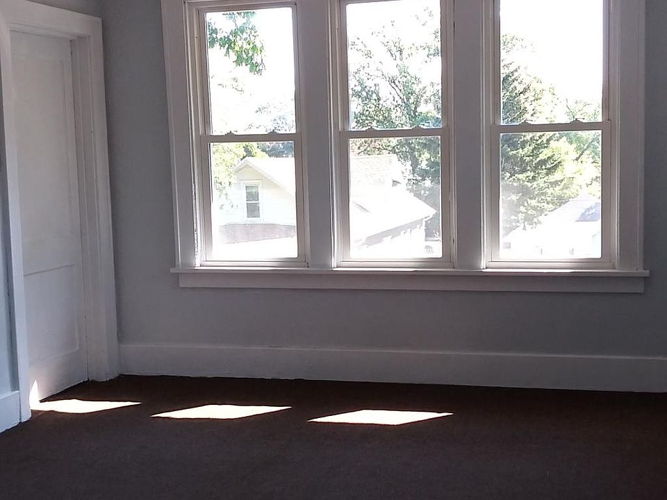 1st image of 846 Lenox Ave #2