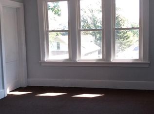 846 Lenox Ave #2, Waukegan, IL