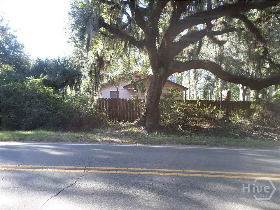 8705 Ferguson Ave