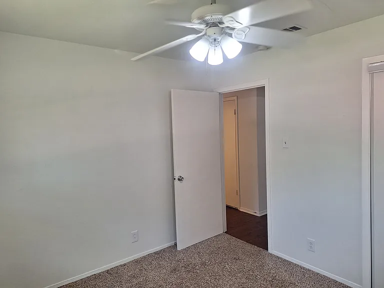 513 Simmons Dr — Photo 19