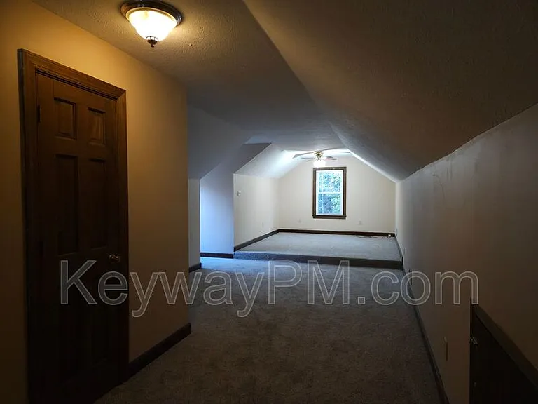 299 Woodland Dr — Photo 16