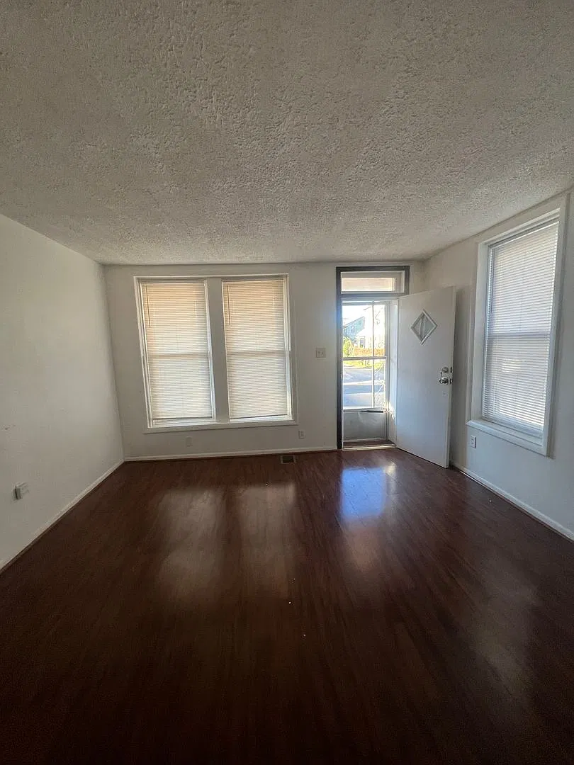3 Bedroom 2 story townhouse in Carlisle for rent — Photo 4