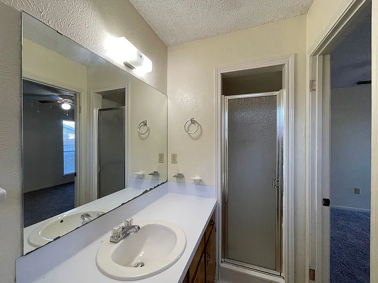 2402 Kirk Cir — Photo 21