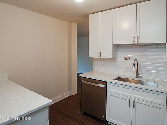 3rd image of 151 N Kenilworth Ave APT 2D