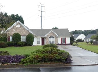 153 Saint Georges Ct, Suwanee, GA