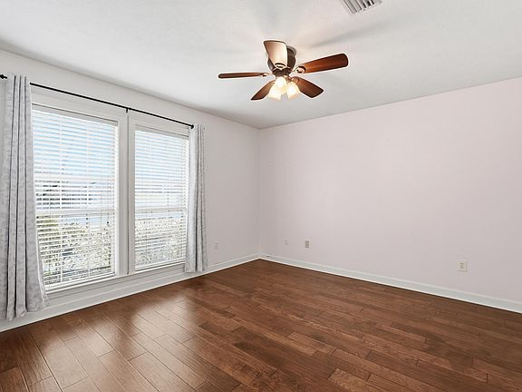 5th image of 2960 Craighead Cir