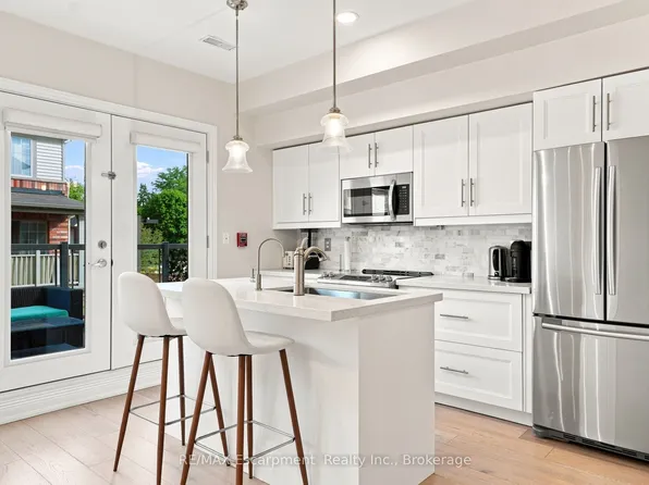 362 Plains Rd E Unit 34, Burlington, ON L7T 0A4