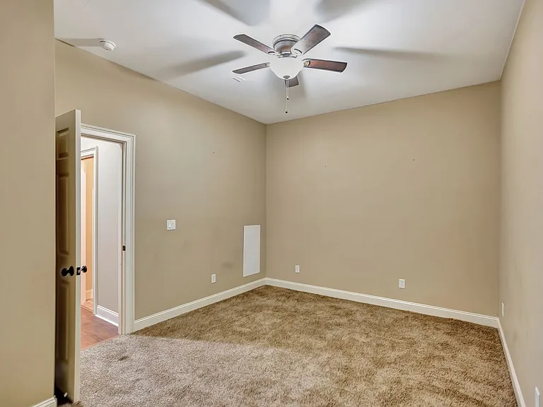 258 Silver Cypress Cir — Photo 30