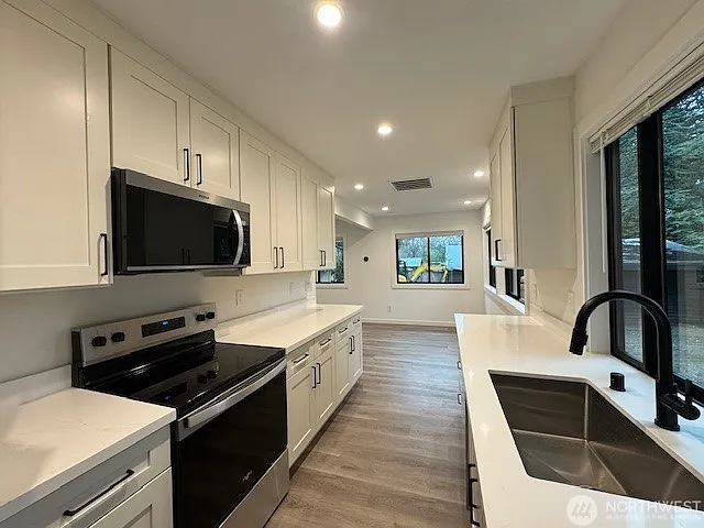 209 SW 132nd St — Photo 17