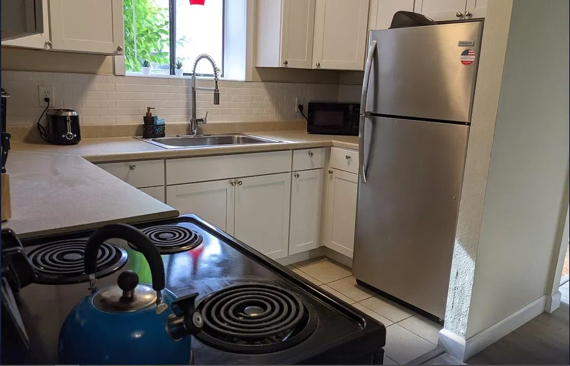 2 bed, 950 sqft, $1,850 — Photo 4