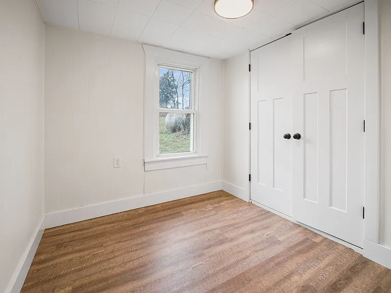 1003 Ross Rd — Photo 16