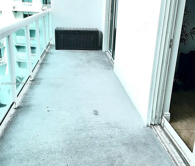 1800 N Bayshore Dr #1906 — Photo 11