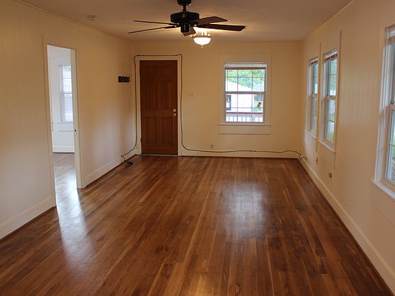 5th image of 946 S Masonic St