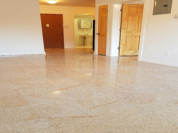 4th image of 2518 Broadway APT 3