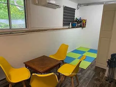 726 Berford St — Photo 10