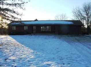 15989 S Berryton Rd, Carbondale, KS 66414