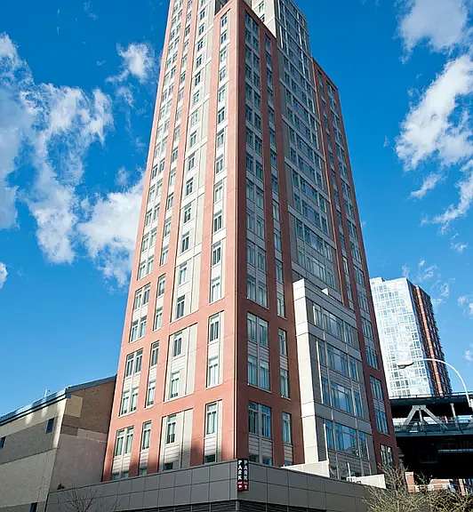 85 Adams St #8D — Photo 11