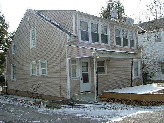 2nd image of 665 Headley Ave