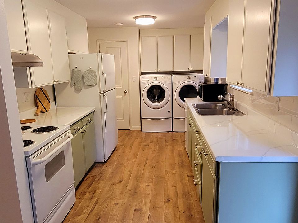 1st image of 5029 Rumac St SE Unit B