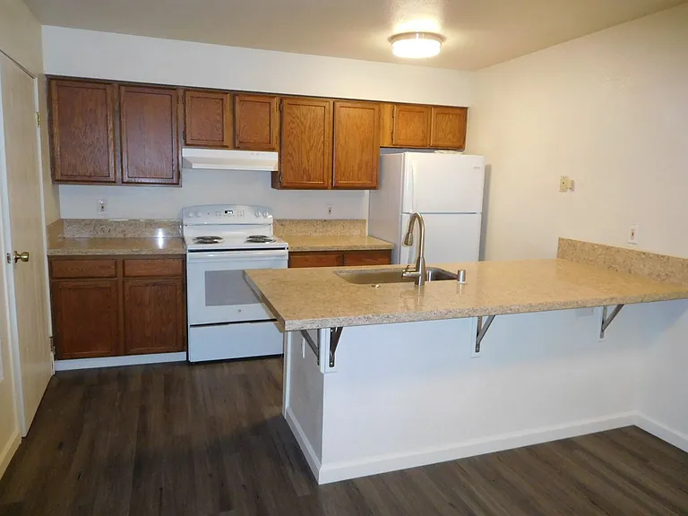 3395 Scottsdale Rd — Photo 10