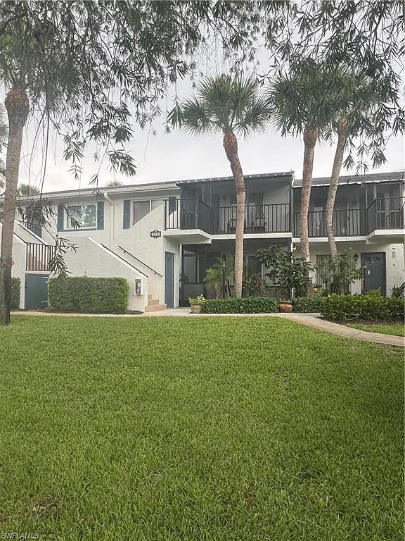 2 bed, 2.0 bath, 1246 sqft, $3,600 — Photo 2