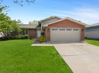 615 Driftwood Ave, Romeoville, IL 60446