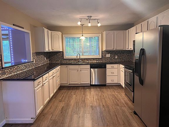 All appliances included