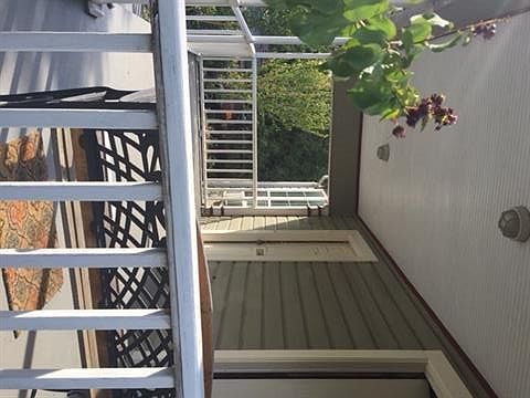 2nd image of 922 S Beacon St