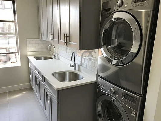 Rented by Mdays Realty | media 36