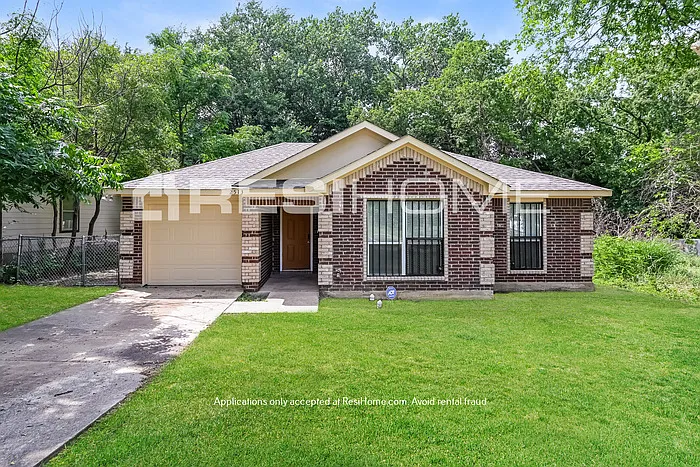 2513 Kirkley St — Photo 1
