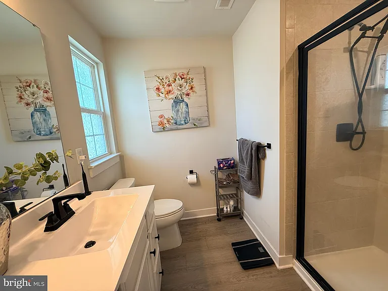 99 Weston Dr — Photo 21