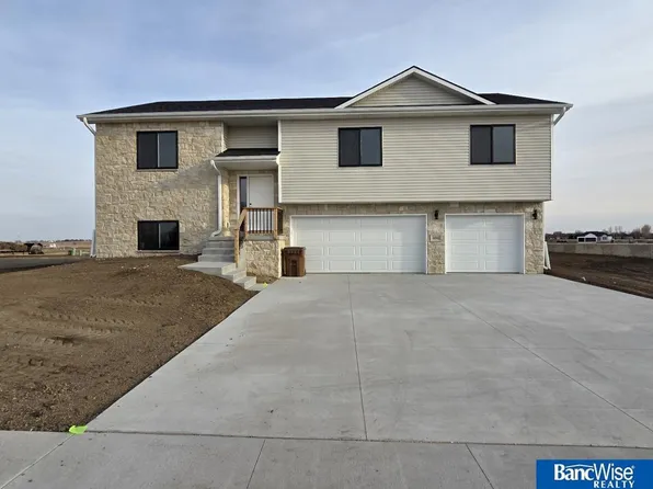 14941 Werner St, Waverly, NE 68462