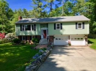 9 Lakeshore Dr, Norfolk, MA 02056