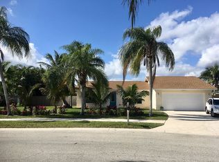 5 Chapel Cir, Tequesta, FL 33469