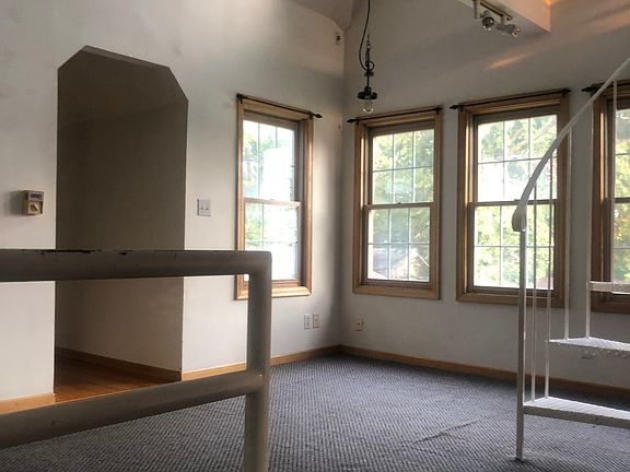 2nd image of 1823 Jackson St NE #2