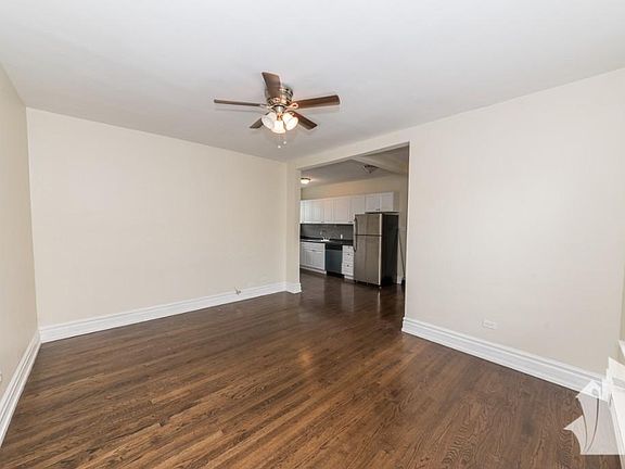 4th image of 3815 N Greenview Ave #E2x