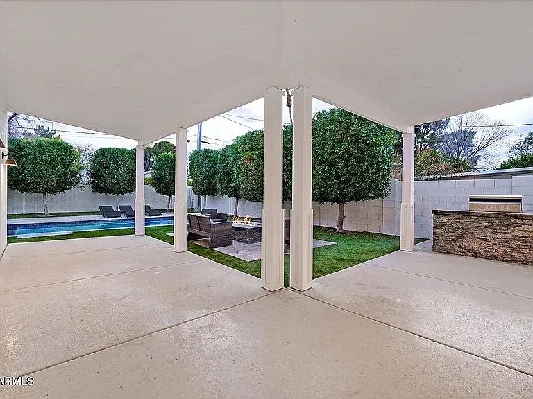 4311 E Earll Dr — Photo 23
