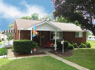 1154 McEwen Ave, Canonsburg, PA 15317