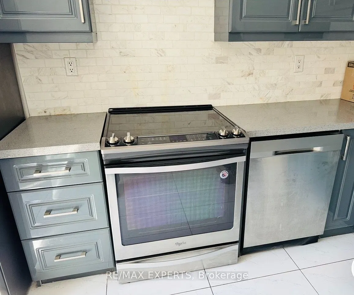 3 bed, $2,400 — Photo 4