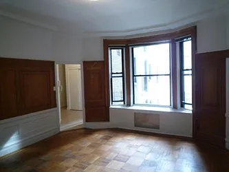 Rented by Raz Realty