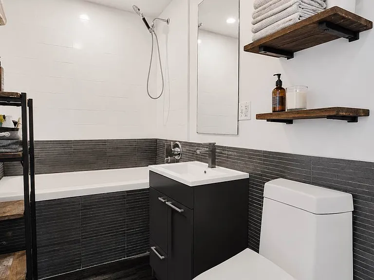 100 Maspeth Ave #4C — Photo 9