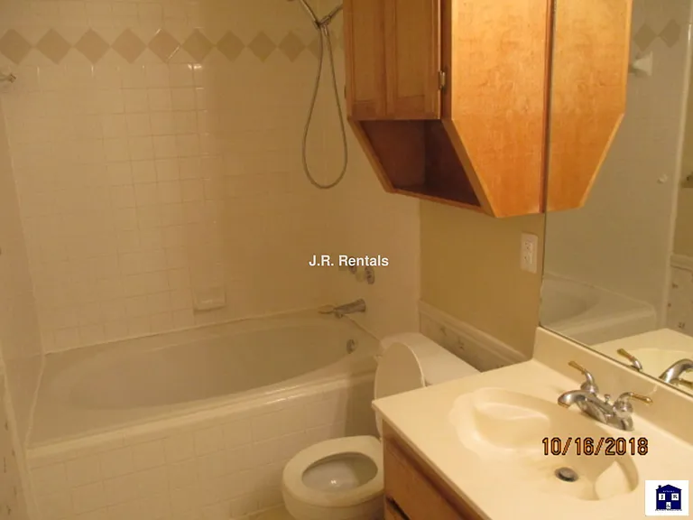 1506 Creek St — Photo 60