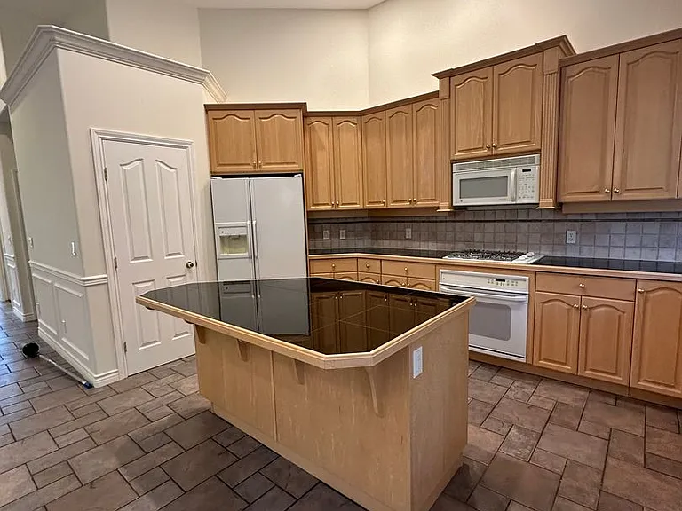 8616 Blue Grouse Way — Photo 39